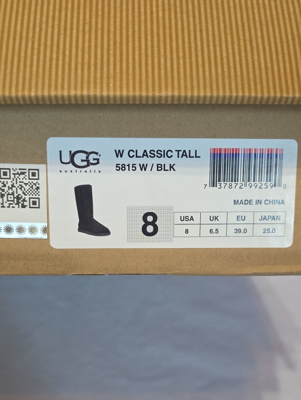 UGG Women's Classic Tall Boots 5815 Sheepskin Black 8 - Picture 12 of 12
